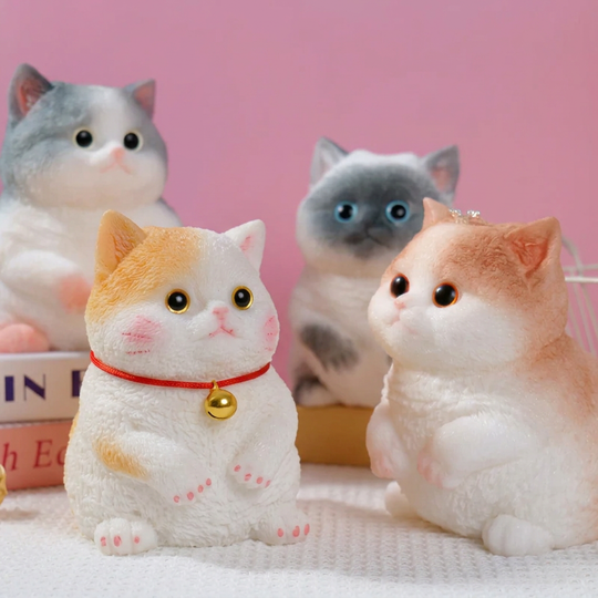 🔥Soft and Cuddly Cat – Stress-Relief Squeezable Toy