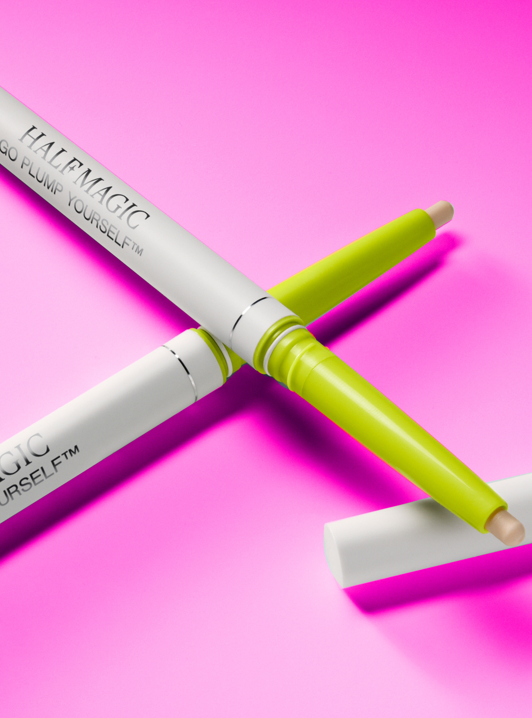 INVISIBLE EXTREME PLUMPING LIP LINER