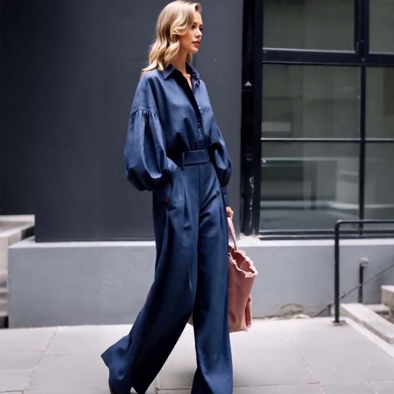 Ühevärviline reväär, pikkade varrukatega avara särgi ja vabaaja laiade pükste komplekt